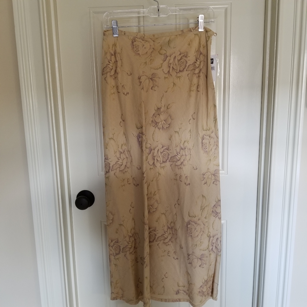 NWT vintage GAP skirt.  Size 6.